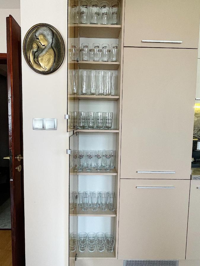 Spacious And Bright Maisonette Varna Center Esterno foto