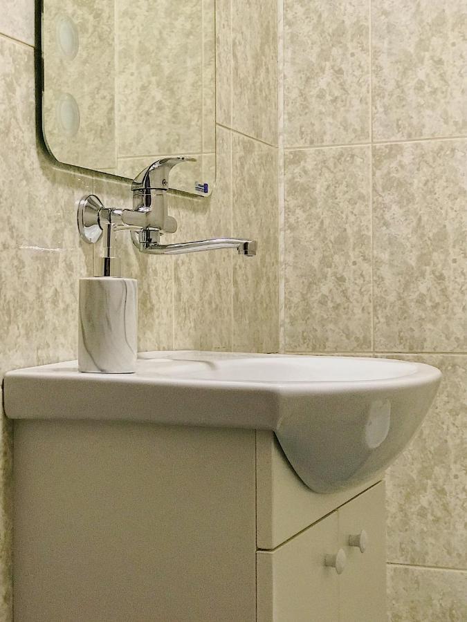 Spacious And Bright Maisonette Varna Center Esterno foto